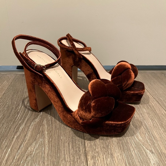 Velvet platforms - Picture 4 of 8